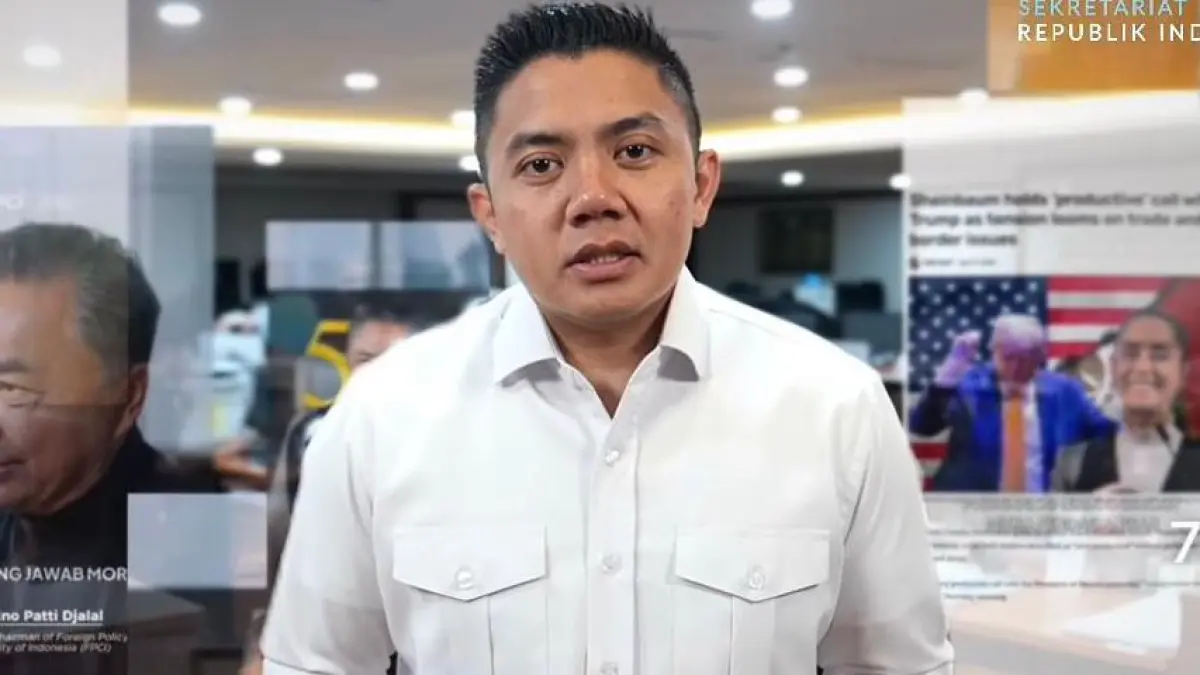 Seskab Teddy Sebut Kunjungan Mancanegara Prabowo Pakai Dana Pribadi, Warganet Malah Curiga