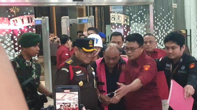 BGN Diguncang: Publik Menanti Jawaban atas Nasib Program dan Akuntabilitas Negara yang Dipertaruhkan 
