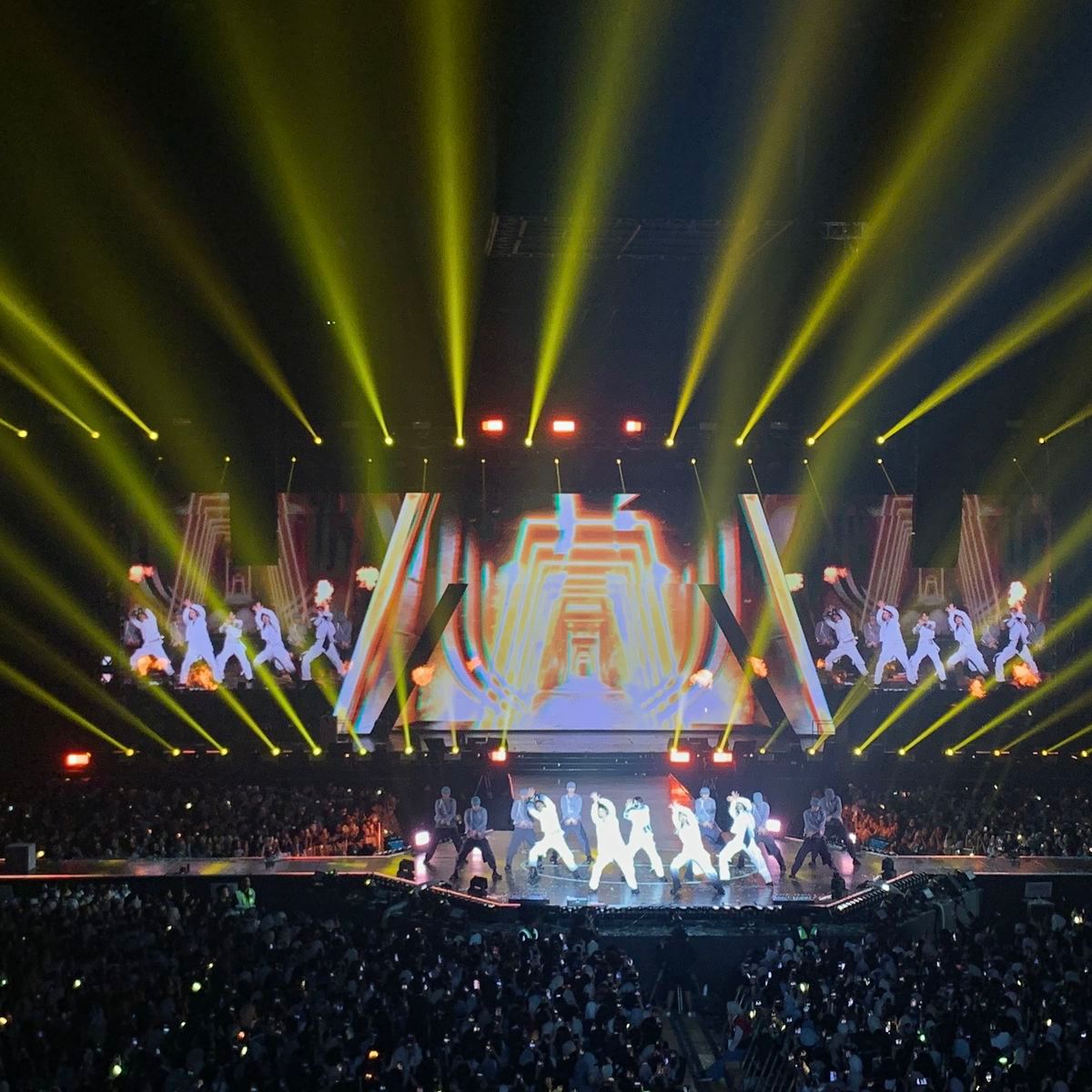 Konser EXO Hari Kedua di Jakarta Jadi Ujian Akses Mobilitas dan Antusiasme Penggemar yang Membludak 