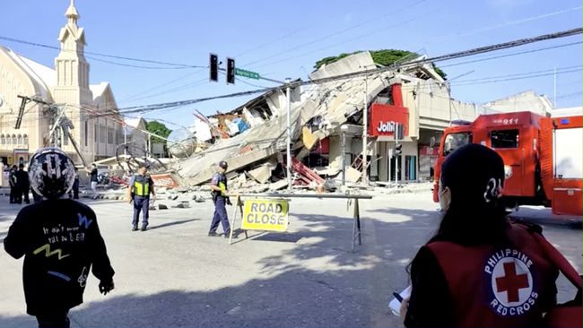 Ancaman Tsunami Pasca-Gempa M 7,7 Filipina: Menguji Ketangguhan Sistem Mitigasi Pesisir Indonesia.