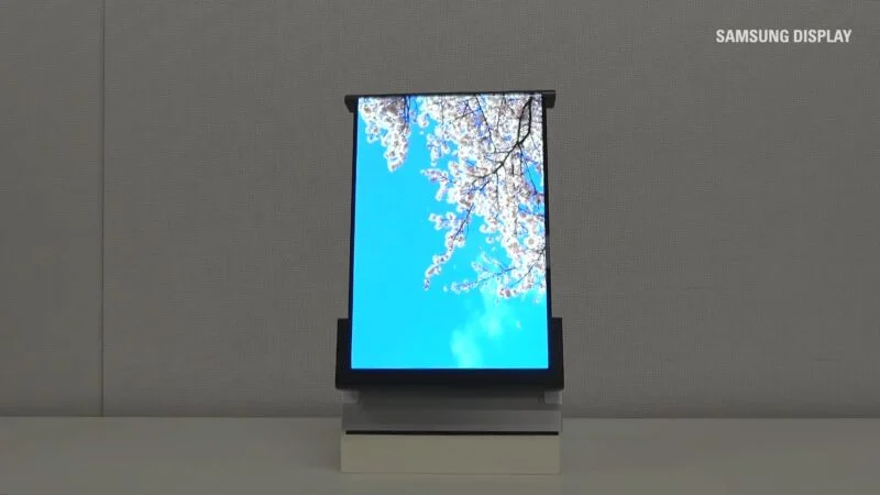 Setelah Fold dan Flip, Samsung Kini Garap Ponsel Rollable Pertama